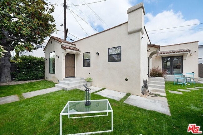 Building Photo - 8961 Cadillac Ave