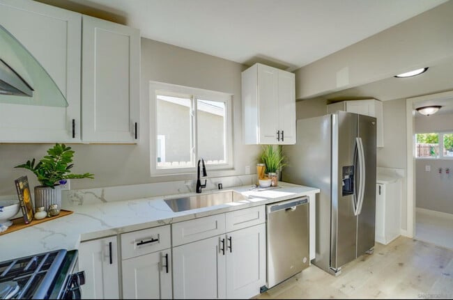 Foto del edificio - 5050 Reynolds St