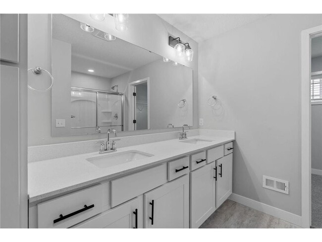 Building Photo - 5066 Lander Ave NE