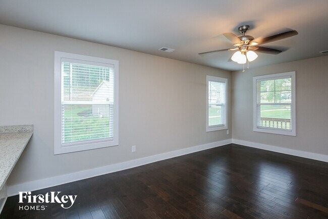 Foto del edificio - 6575 Terracewood Ln