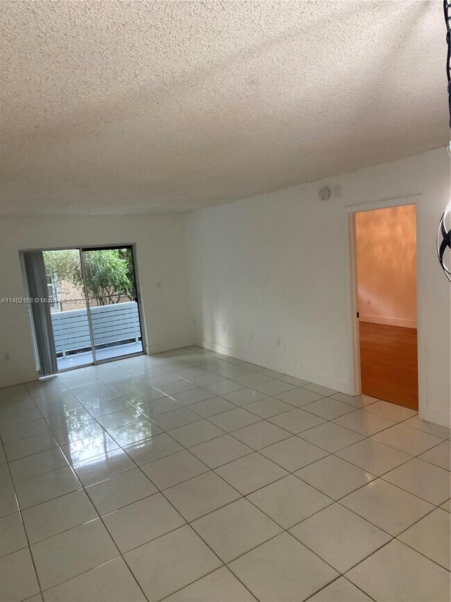 Foto del edificio - 1740 Jefferson Ave