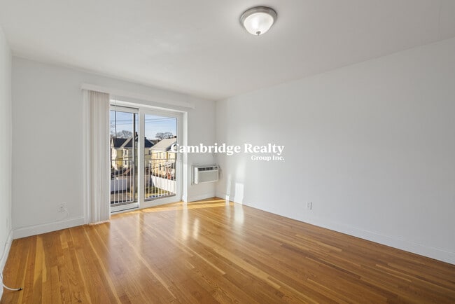 Foto del edificio - 141 Summer St