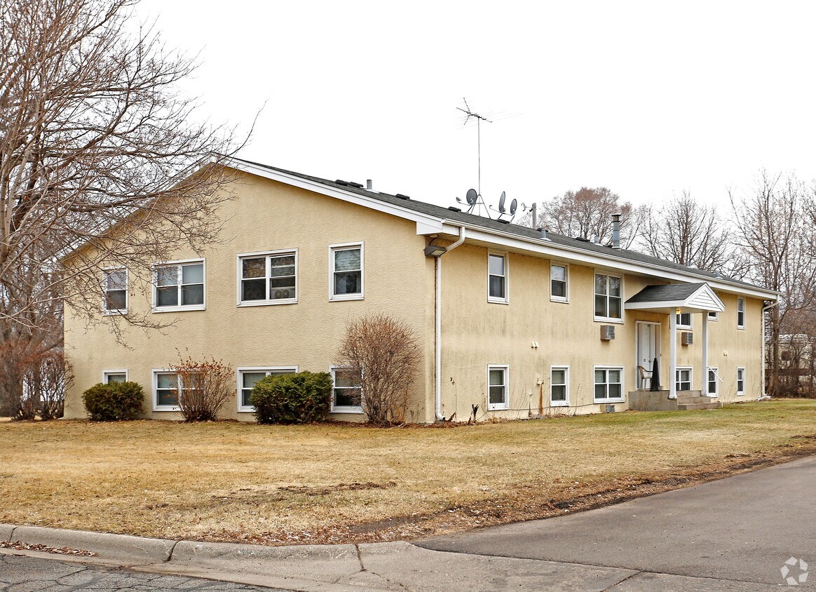 625 3rd St E, Monticello, MN 55362 Apartments Monticello, MN
