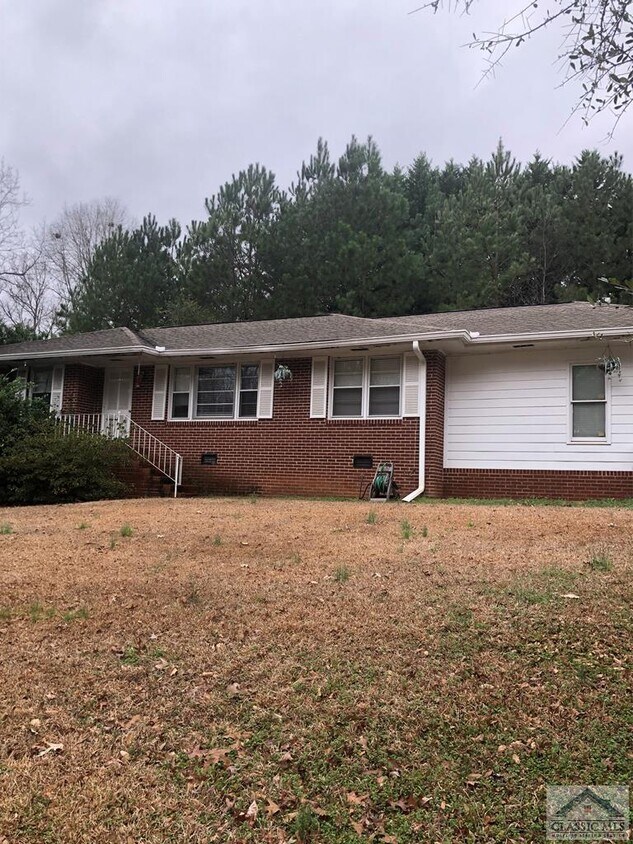 390 Bel Air Dr, Athens, GA 30606 House for Rent in Athens, GA