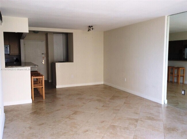 Foto del edificio - 150 SE 25th Rd
