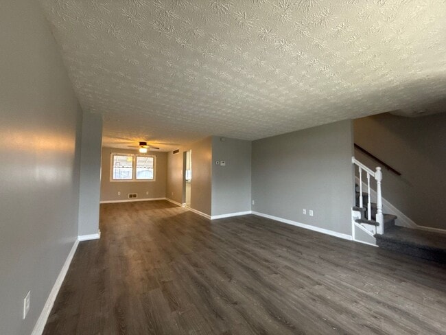 Building Photo - Beautiful Three Bedroom Home In Essex