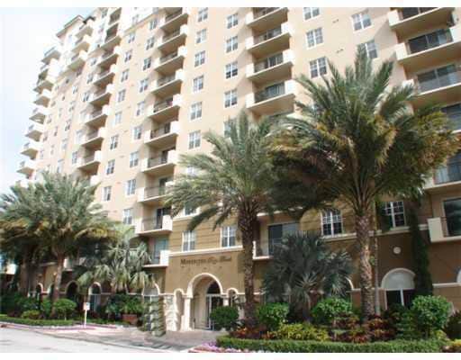 Building Photo - 616 Clearwater Park Rd