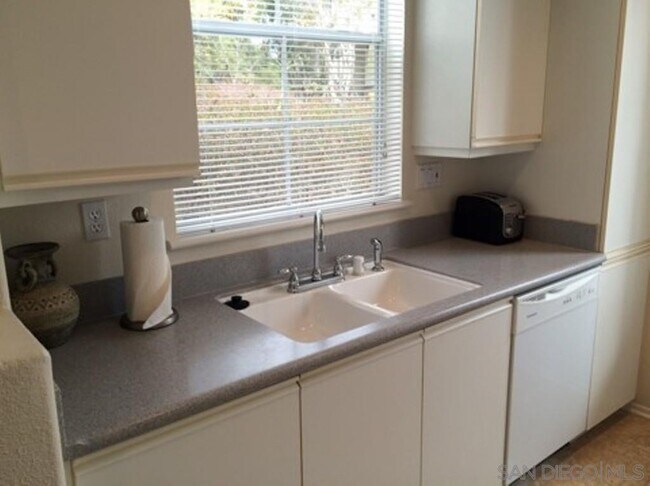 Foto del edificio - 3609 Bernwood Pl