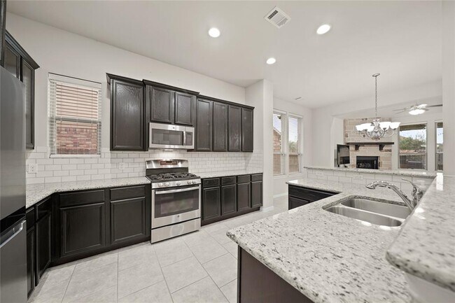 Foto del edificio - 6164 Bridgewater Ln