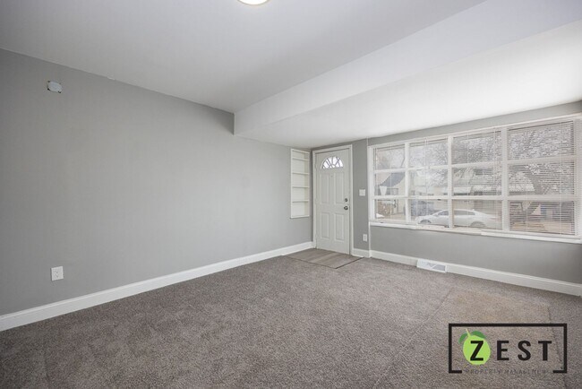 Building Photo - OPEN HOUSE-DECEMBER 18TH! 3PM-3:30PM! WELCOME HOME!!!!