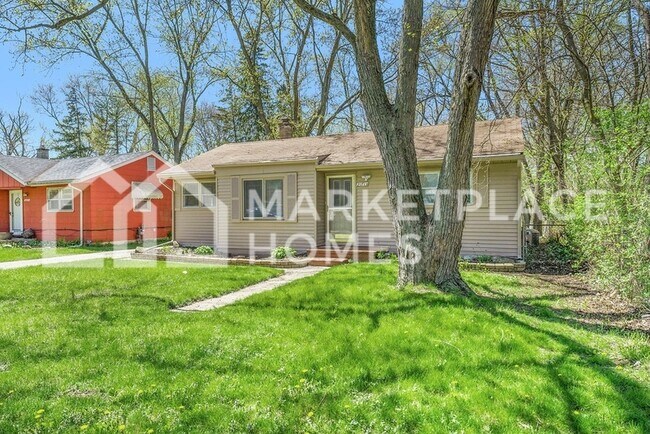 Building Photo - 21713 Poinciana St
