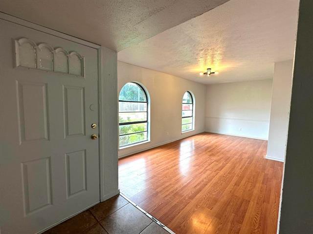 Foto del edificio - 3205 Galaxie Rd
