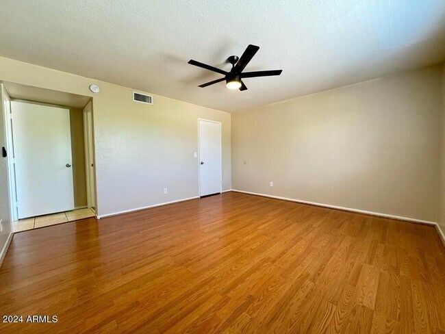 Building Photo - 16635 N Cave Creek Rd
