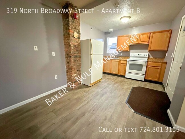 Foto del edificio - 319 N Broadway St