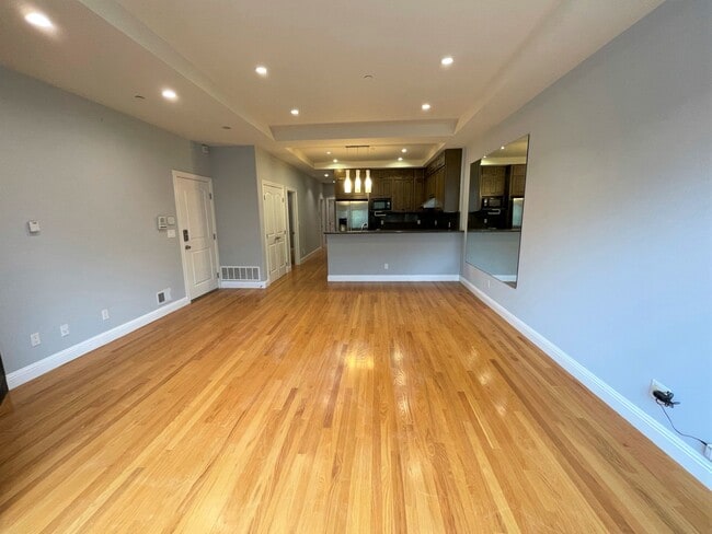 Foto del edificio - 1358 24th Ave
