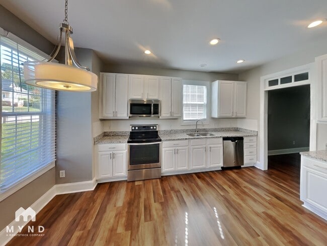 Building Photo - 2412 Farlow Gap Ln