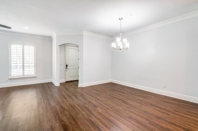 Foto del edificio - 7509 Renaissance Blvd