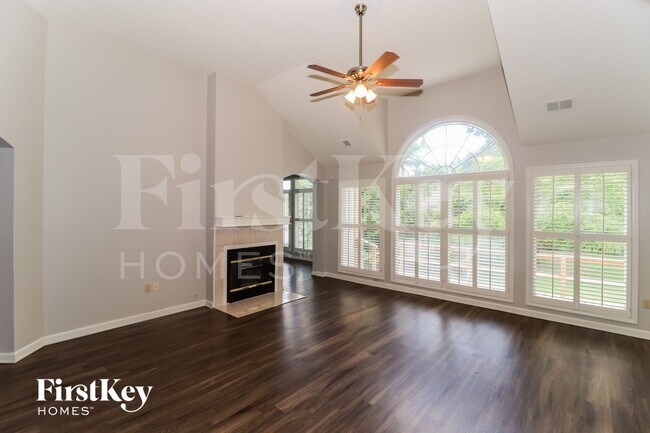 Foto del edificio - 1816 Candle Ridge Cove