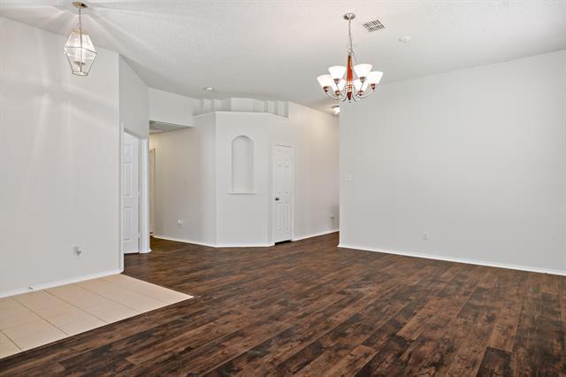 Building Photo - 7120 Bramblebush Dr