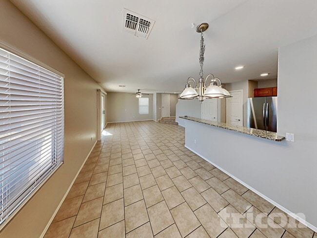 Foto del edificio - 999 E Stardust Way