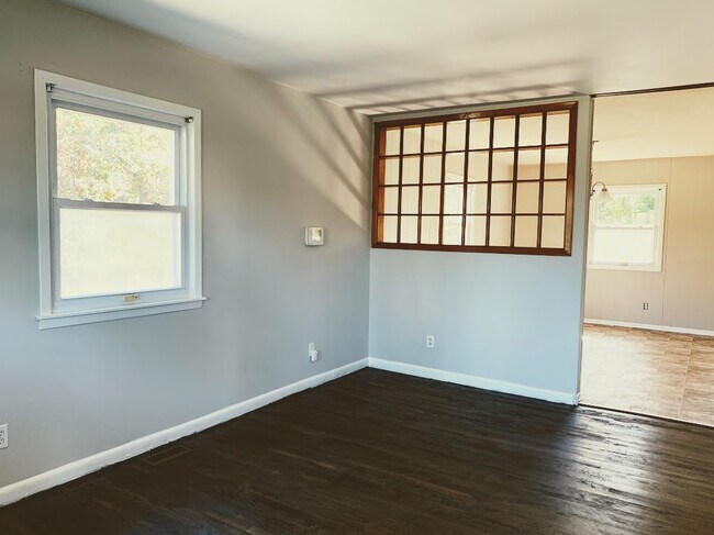 Building Photo - Knollwood