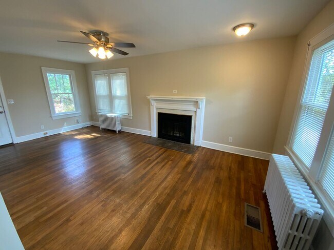 Building Photo - 109 Lookout Cir SW
