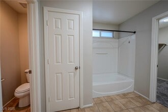 Building Photo - 5283 Broadlake Ln