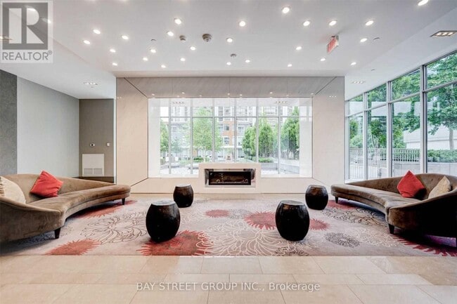 Photo du bâtiment - 88-388 Sheppard Ave E