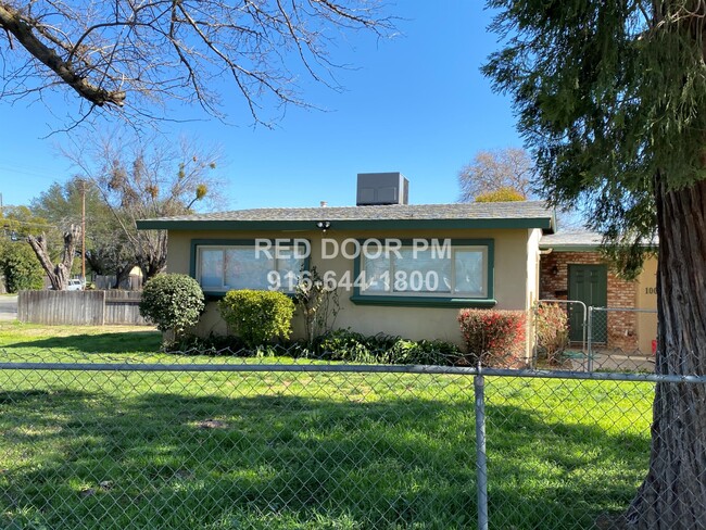 Building Photo - 1003 Hollingsworth Dr