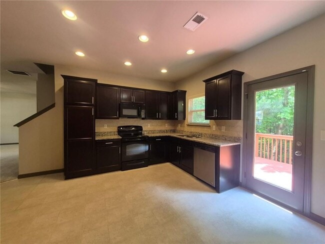 Building Photo - 3360 Ivey Ridge Rd NE