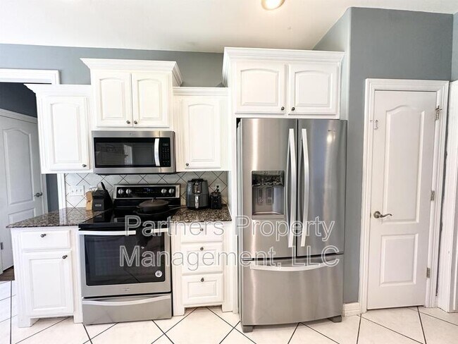 Foto del edificio - 3750 River Bend Dr