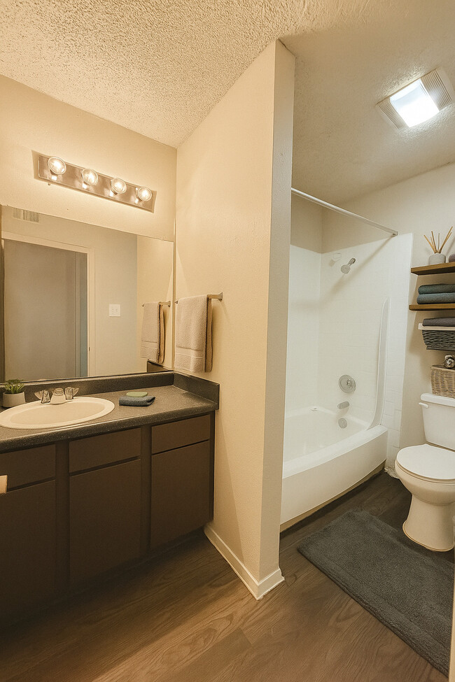 Unidad modelo (baño de 749 pies cuadrados) - Villa Rodriguez