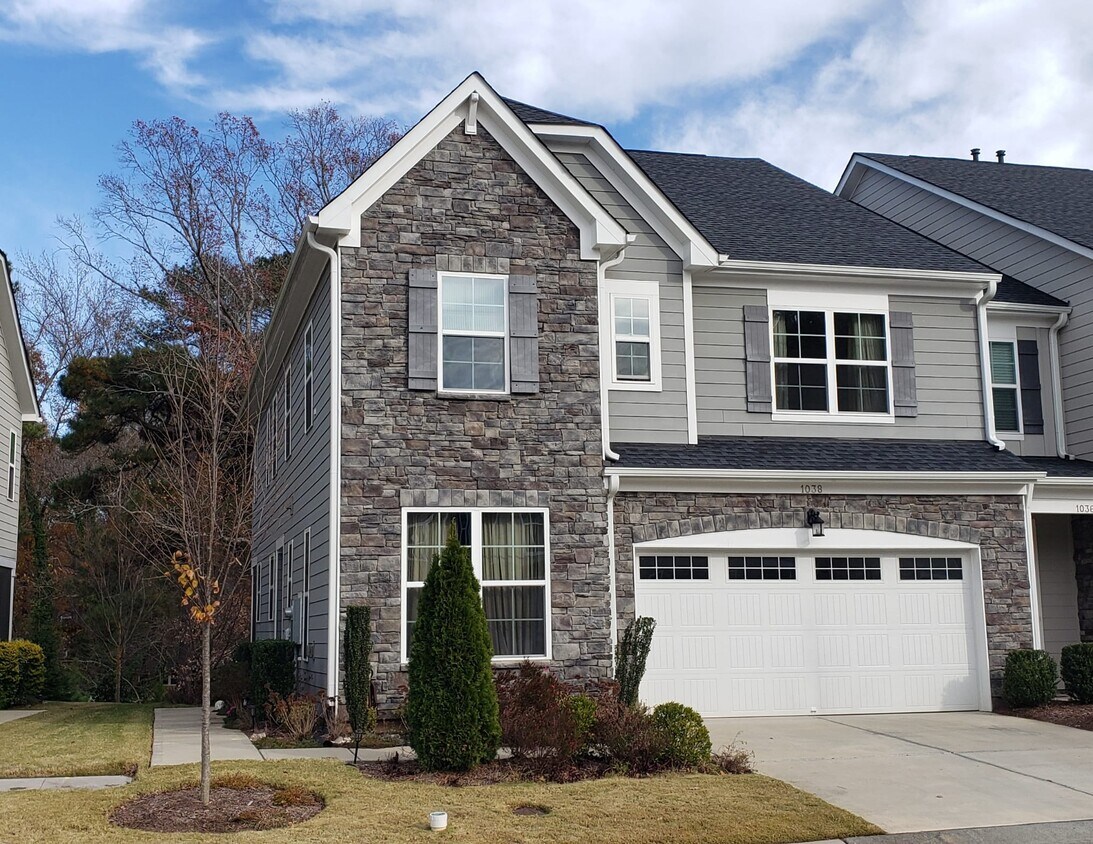 1038 Laurel Twist Rd, Cary, NC 27513 Townhouse for Rent in Cary, NC
