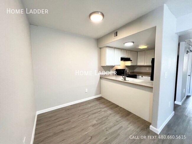 Foto del edificio - 4959 S Park Ave