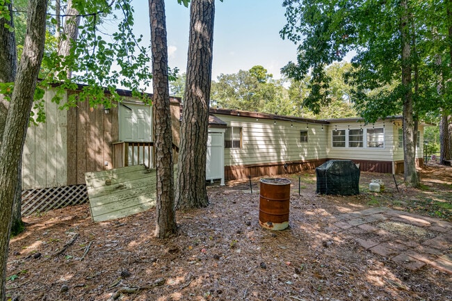 Building Photo - 34490 Virginia Dr