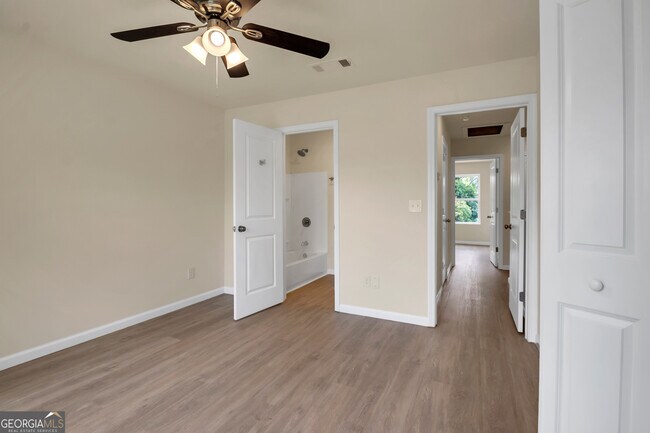 Foto del edificio - 50 S Jackson St