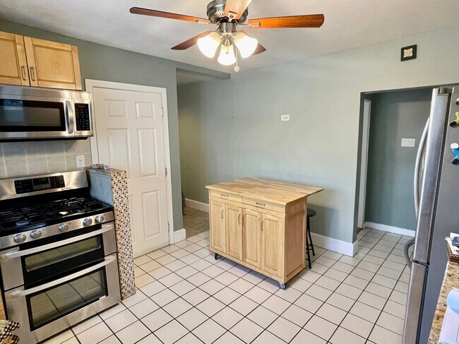 Foto del edificio - 63 Olney St