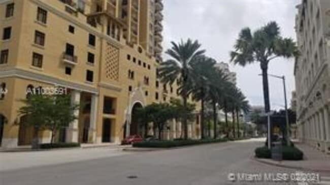 Building Photo - 1607 Ponce de Leon Blvd