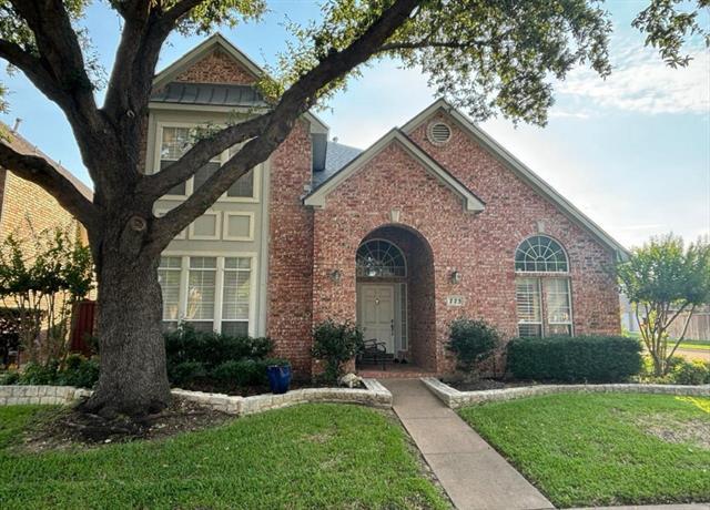 Building Photo - 775 Lakeview Dr