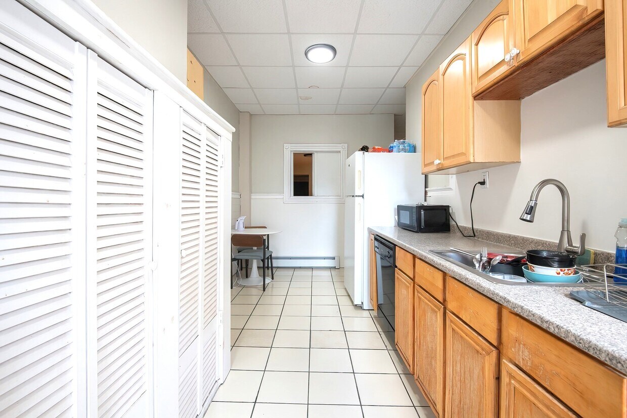 Foto principal - 25 Linden St