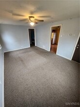 Building Photo - 27 Folger St