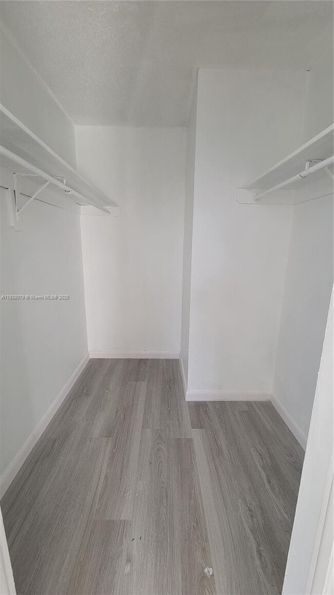 Building Photo - 498 NW 165th St
