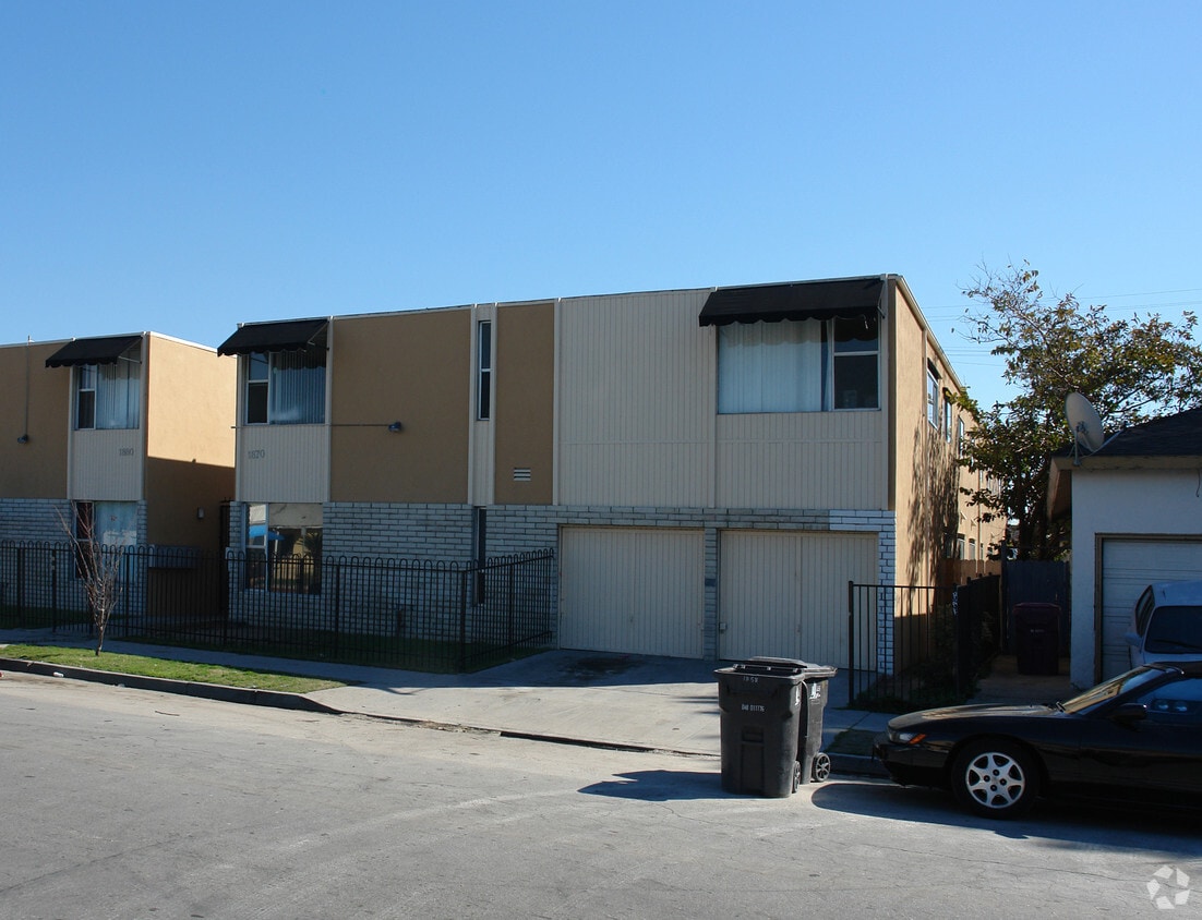 Primary Photo - Harbor Garden Apartments