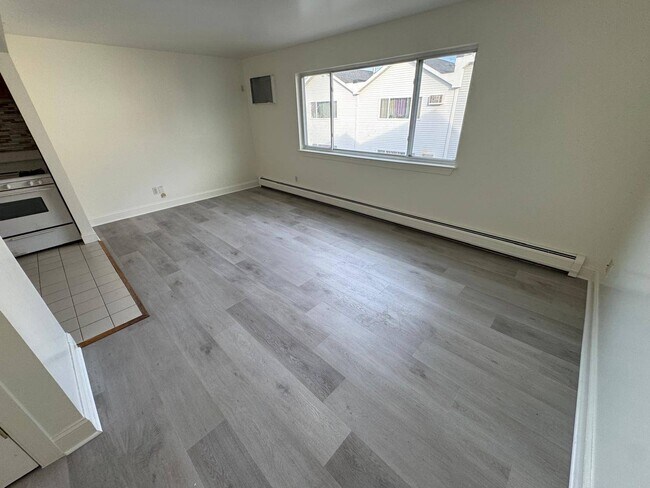 Foto del edificio - 103 Cove Ct
