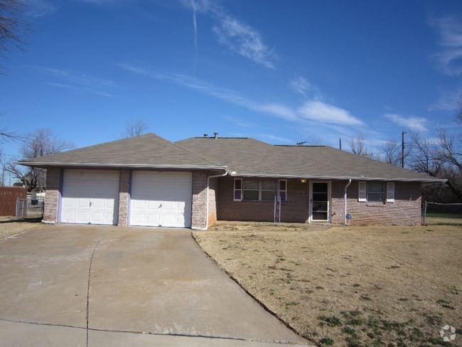 Building Photo - 4910 Fox Ct