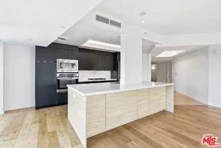 Foto del edificio - 13600 Marina Pointe Dr