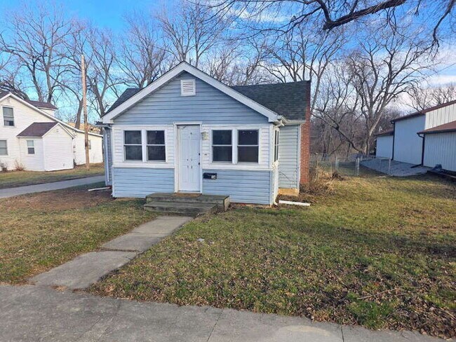 Foto del edificio - 114 N 5th St