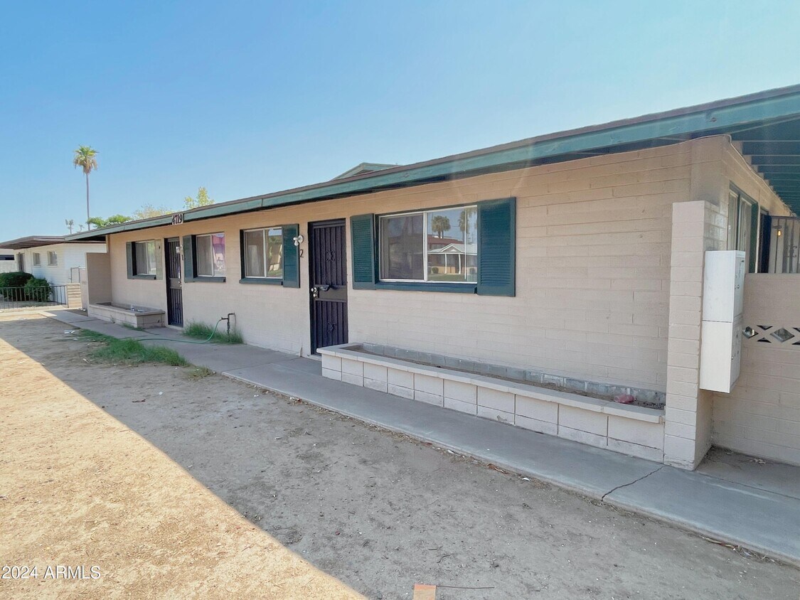 Primary Photo - 4719 N 15th Ave