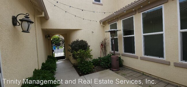 Foto del edificio - 4 br, 3.5 bath House - 235 Sorrento Lane