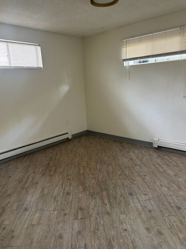 Foto del edificio - 2322 Blake Ave